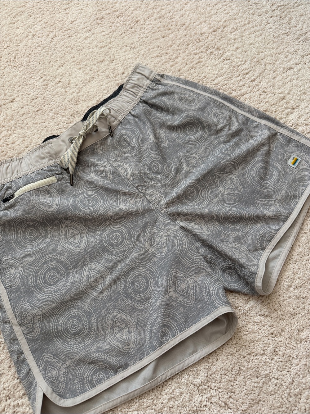 Men's Vuori Bank Hybrid Trunks with Drawstring Waist